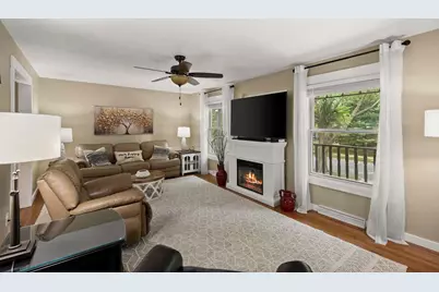 9 Krystana Way, Madison, WI 53711 - Photo 2