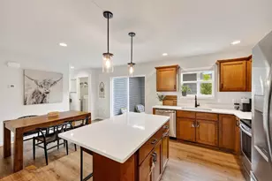 5955 Vintage Birch Wy, Mcfarland, WI 53558 - Photo 4