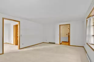 4402 Woods End, Madison, WI 53711 - Photo 6
