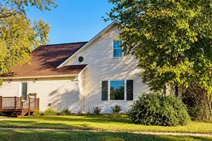 914 Walrath St, Sparta, WI 54656 - Photo 2