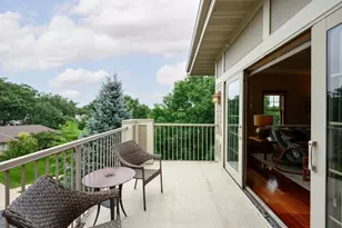 9002 Hawks Reserve Ln, Madison, WI 53593 - Photo 4