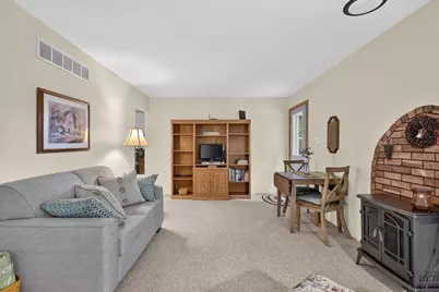 11901 W Brandherm Road, Beloit, WI 53511 - Photo 8