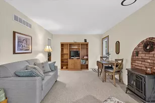 11901 W Brandherm Rd, Beloit, WI 53511 - Photo 8
