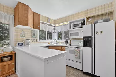 11901 W Brandherm Road, Beloit, WI 53511 - Photo 10