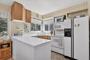 11901 W Brandherm Rd, Beloit, WI 53511 - Photo 10