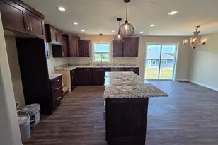 433 Gunderson Dr, Portage, WI 53901 - Photo 6