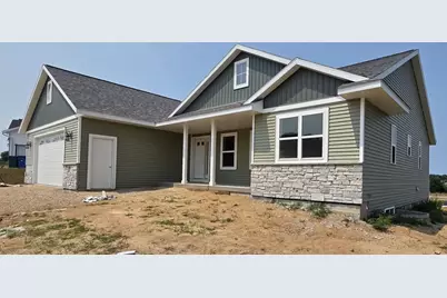 433 Gunderson Drive, Portage, WI 53901 - Photo 4