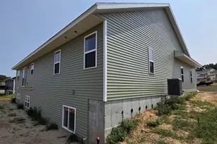 433 Gunderson Dr, Portage, WI 53901 - Photo 2