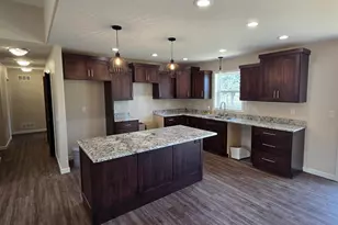 433 Gunderson Dr, Portage, WI 53901 - Photo 10