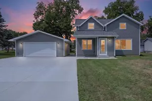 637 Lewellen St, Marshall, WI 53559 - Photo 36