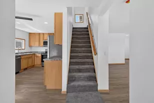 637 Lewellen St, Marshall, WI 53559 - Photo 6