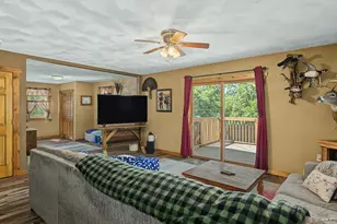 308 N Mechanic St, Albany, WI 53502 - Photo 8