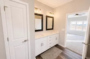 246 NW 3rd Ave, Monroe, WI 53566 - Photo 14