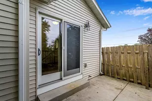 1505 Broadway St, Prairie Du Sac, WI 53578 - Photo 36