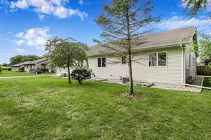 1505 Broadway St, Prairie Du Sac, WI 53578 - Photo 38
