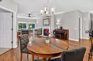 1 Cherokee Cir, Madison, WI 53704 - Photo 6
