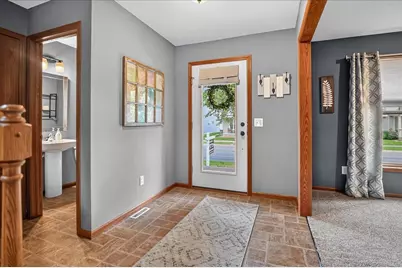 6107 Arrowpoint Way, Mcfarland, WI 53558 - Photo 6