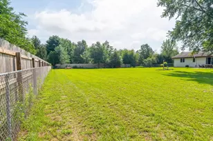 4710 W Greenfield Rd, Janesville, WI 53548 - Photo 6