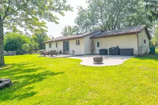 4710 W Greenfield Rd, Janesville, WI 53548 - Photo 4