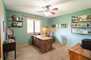 4710 W Greenfield Rd, Janesville, WI 53548 - Photo 18