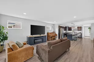 608 Sugar Maple Ln, Madison, WI 53593 - Photo 12