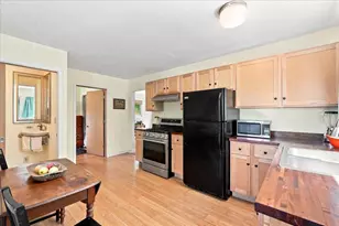 4997 W Clayton Rd, Fitchburg, WI 53711 - Photo 10