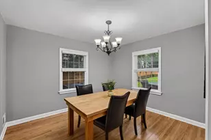 207 S Owen Dr, Madison, WI 53705 - Photo 10