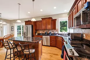 9409 Eagle Nest Ln, Madison, WI 53562 - Photo 6