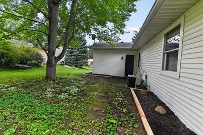 525 Berry Street, Stoughton, WI 53589 - Photo 62