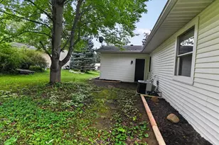 525 Berry St, Stoughton, WI 53589 - Photo 62