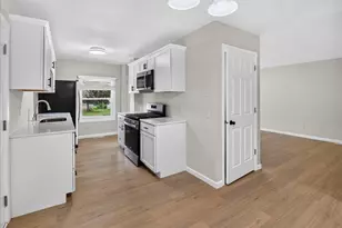 525 Berry St, Stoughton, WI 53589 - Photo 18