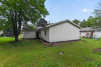 525 Berry Street, Stoughton, WI 53589 - Photo 58