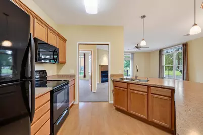 2581 Smiths Crossing #101, Madison, WI 53783 - Photo 8