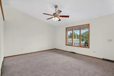 4330 E Rotamer Road, Janesville, WI 53546 - Photo 8
