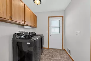662 11th St, Baraboo, WI 53913 - Photo 26