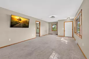662 11th St, Baraboo, WI 53913 - Photo 10
