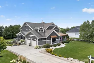 6444 Irving Dr, Sun Prairie, WI 53590 - Photo 2
