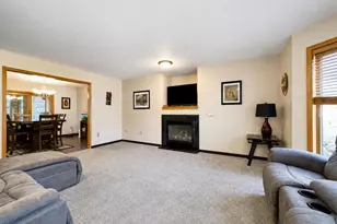 213 Yarrow Hill Dr, Cottage Grove, WI 53527 - Photo 16