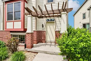2665 Castle Rock Dr, Fitchburg, WI 53711 - Photo 4