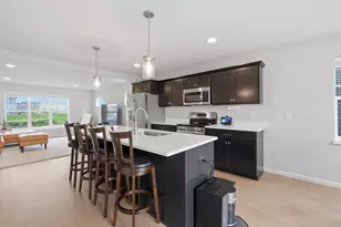 303 Breunig Blvd, Waunakee, WI 53597 - Photo 12