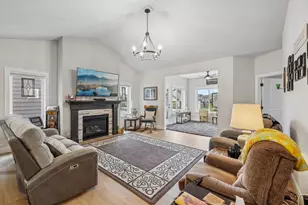 1134 Irene Ct, Waunakee, WI 53597 - Photo 4