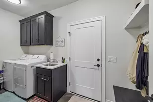 1134 Irene Ct, Waunakee, WI 53597 - Photo 24