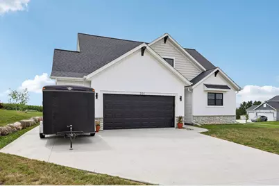 201 Trail View Lane, Lake Mills, WI 53551 - Photo 2