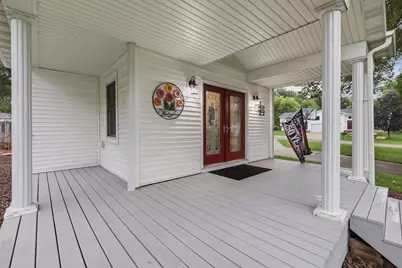 163 Valley Drive, Janesville, WI 53546 - Photo 4