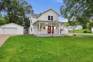 163 Valley Dr, Janesville, WI 53546 - Photo 2
