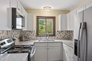 289 Cranbrook Ct, Nekoosa, WI 54457 - Photo 2