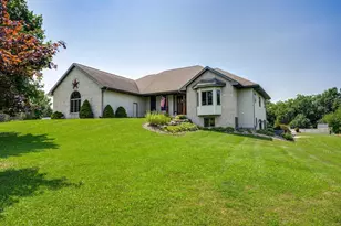 1825 Bringold Dr, Verona, WI 53593 - Photo 2