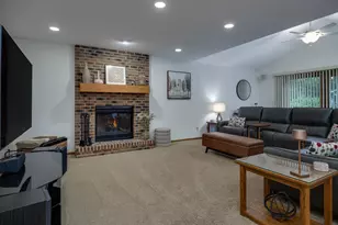 101 Coach House Dr, Madison, WI 53714 - Photo 16