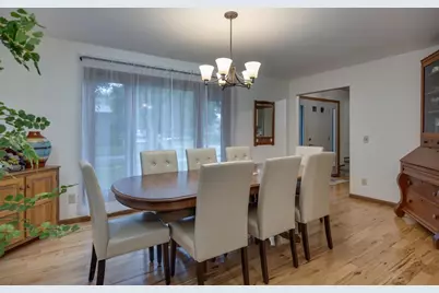101 Coach House Drive, Madison, WI 53714 - Photo 8