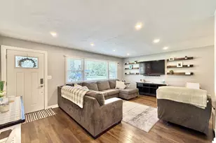 2015 Murphy Woods Rd, Beloit, WI 53511 - Photo 2